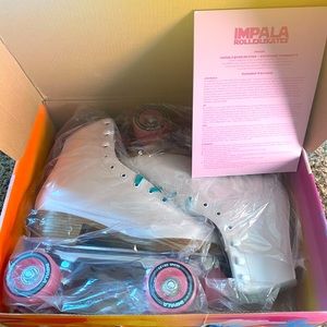BRAND NEW women’s size 9 impala roller skates